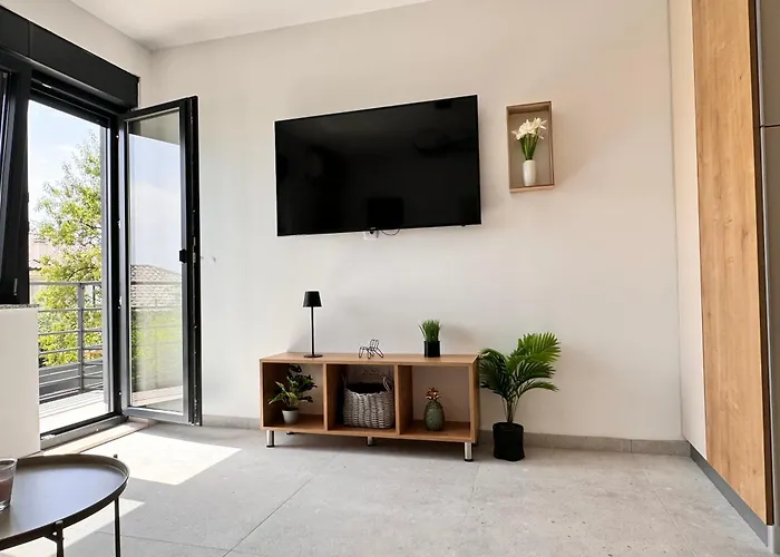 Noa Apartment