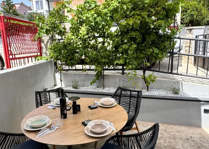 Noa Apartament *